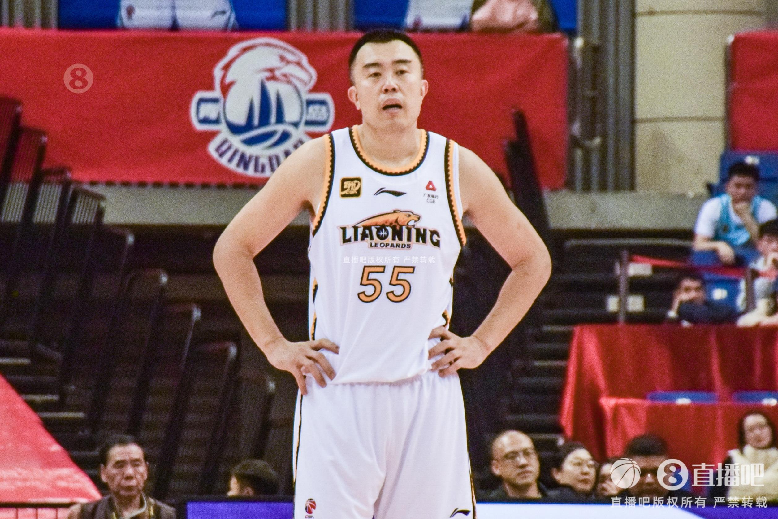 老將盡力了！韓德君7中4拿到14分12籃板3助攻